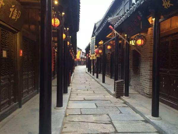 探索未知,畅谈心声——属龙属虎的门囗可不可放石狮?问答社区
